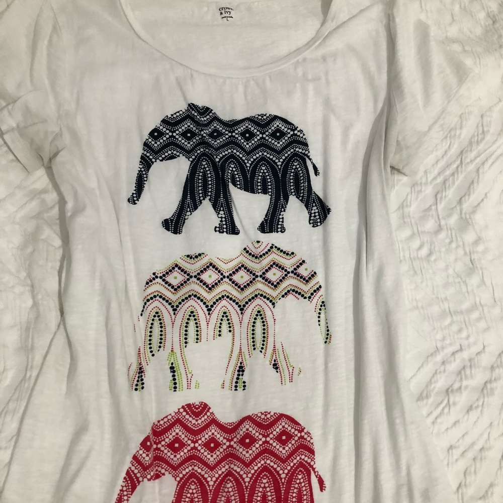 Crown and ivy tee